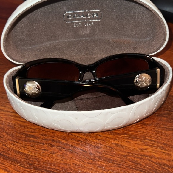 Coach Sunglasses - Picture 3 of 9